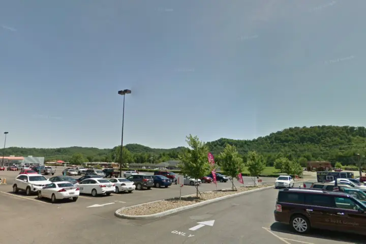 T-Mobile E State St & Rt 33