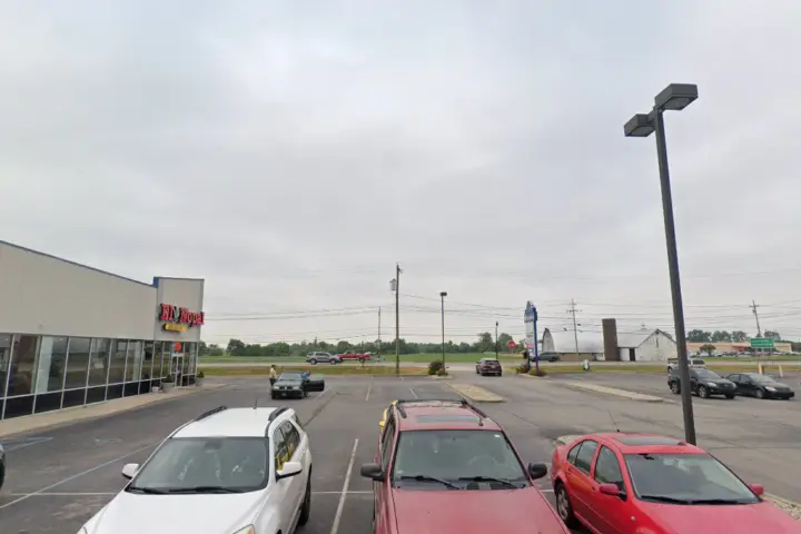 T-Mobile E Tipton St & Myers Ln