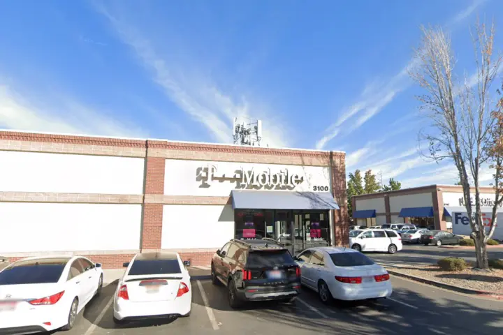 T-Mobile Eagle Rd & Florence St
