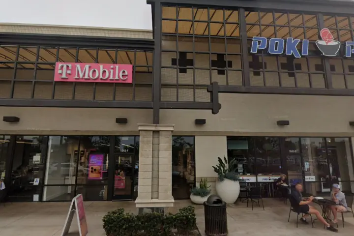 T-Mobile El Camino Real & Town Ctr Pl