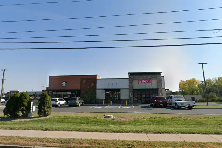 T-Mobile Erie Blvd E & Kinne Rd