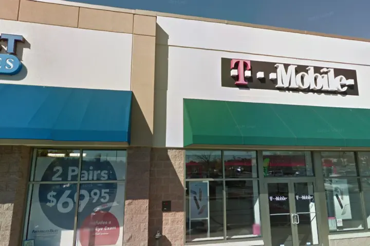 T-Mobile Exeter Commons