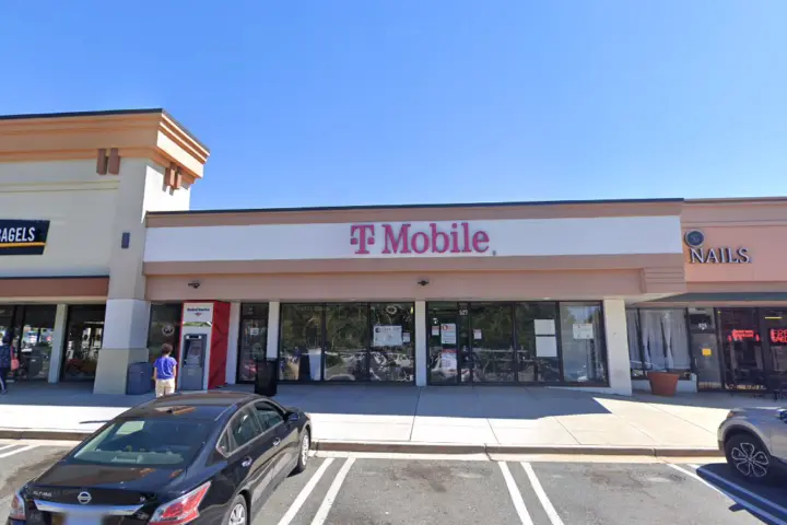 T-Mobile Firstfield Shopping Center