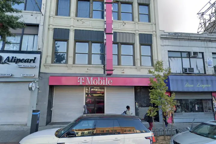 T-Mobile Flatbush & Snyder