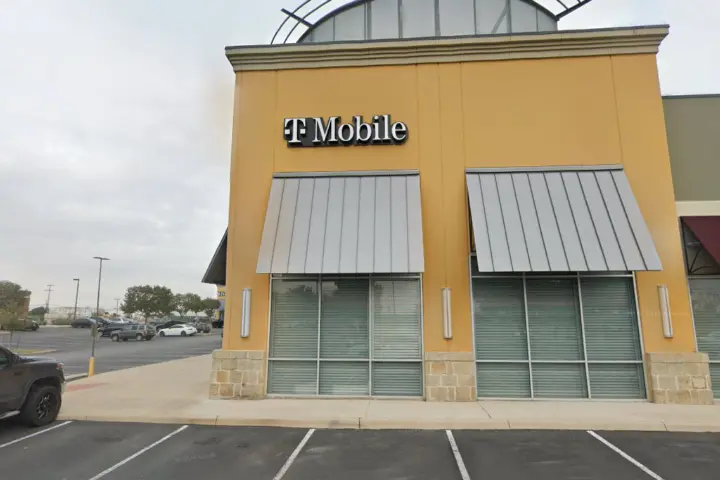 T-Mobile Fm 3009 & Four Oaks Ln