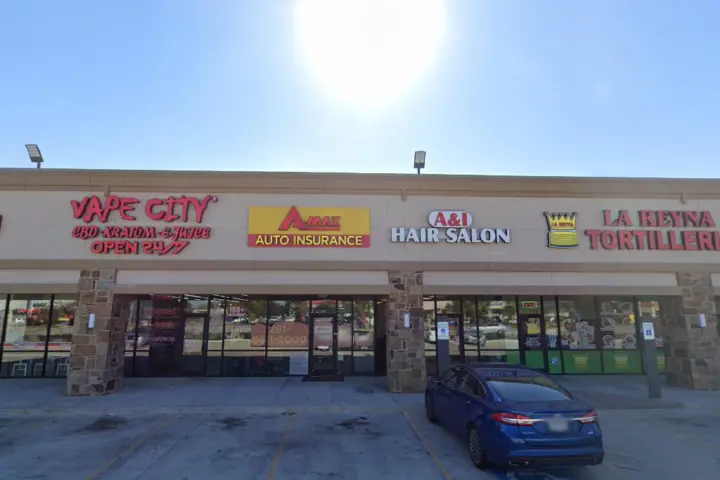 T-Mobile Fm 529 Rd & Blue Swift Dr