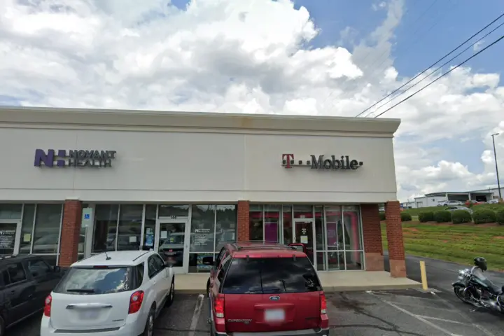 T-Mobile Forest Hill Rd & Hwy 64