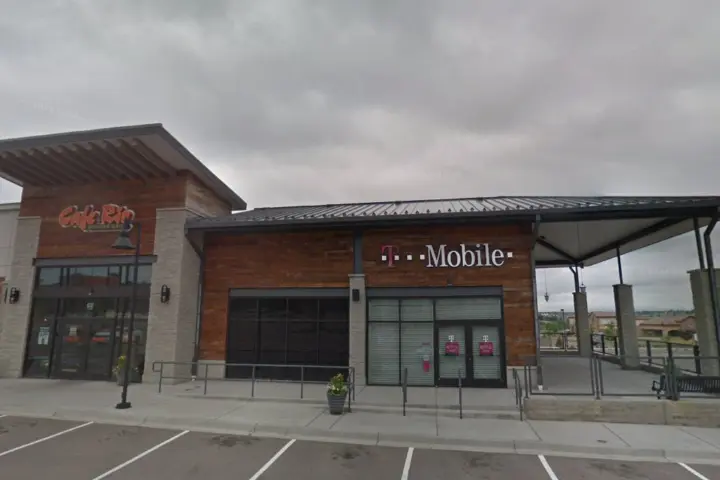 T-Mobile Founders Pkwy and New Memphis
