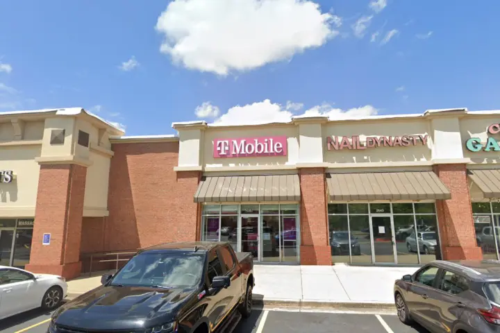 T-Mobile Freedom Pkwy & Keith Bridge Rd