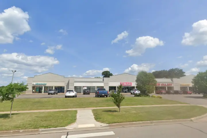T-Mobile Gateway Dr & Glenbrooke Dr