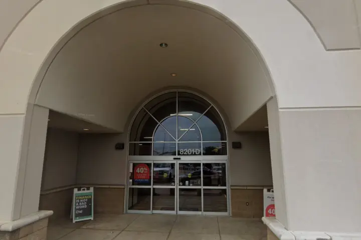 T-Mobile Gessner & Beechnut storefront