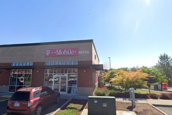 T-Mobile Gladstone Crossing