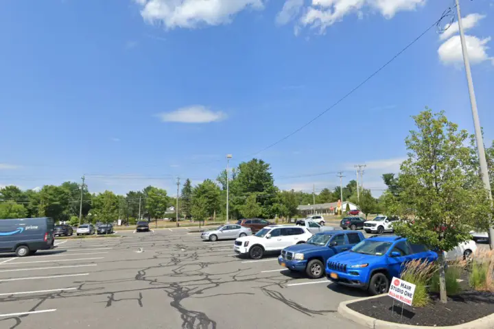 T-Mobile Glenridge Rd & Saratoga Rd