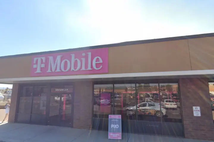 T-Mobile Grand & Wister