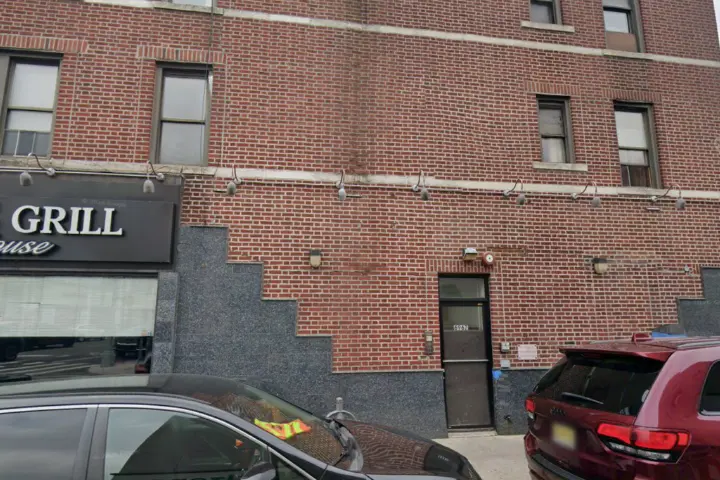 T-Mobile Grand Ave & 69th Lane