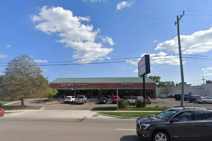 T-Mobile Gratiot Ave & 13 Mile Rd