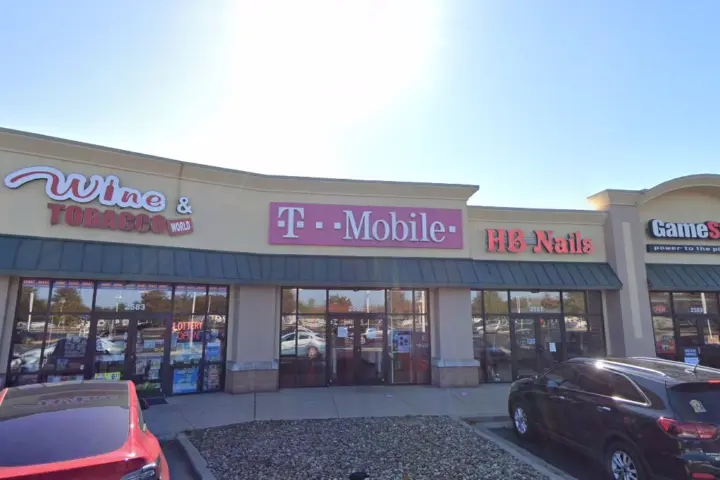 T-Mobile Green Rd & North Ridge Rd
