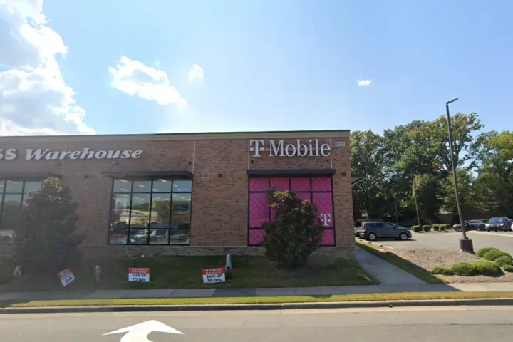 T-Mobile Guess Rd & Albany St