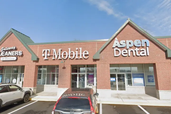 T-Mobile Hale Rd & Deming St