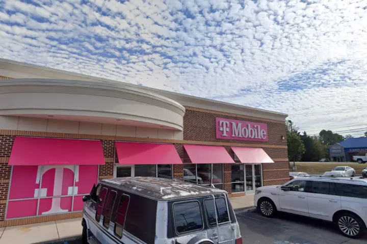 T-Mobile Hamilton Town Center