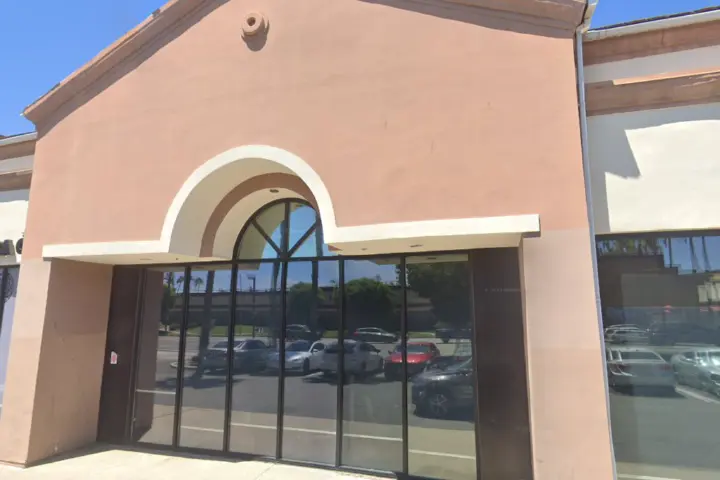 T-Mobile Harbor Town Square