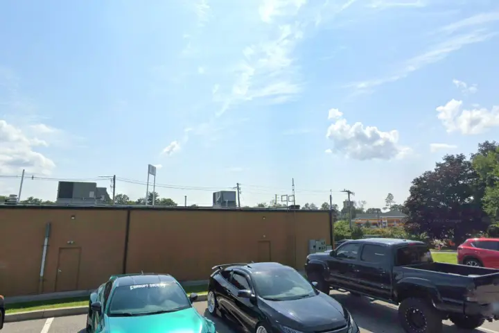 T-Mobile Hartford Pike & Putnam Pike