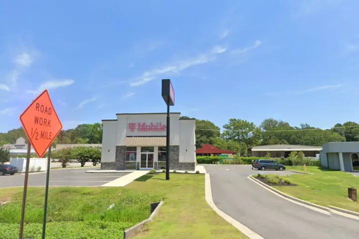 T-Mobile Hartselle Hwy 31 & Main St
