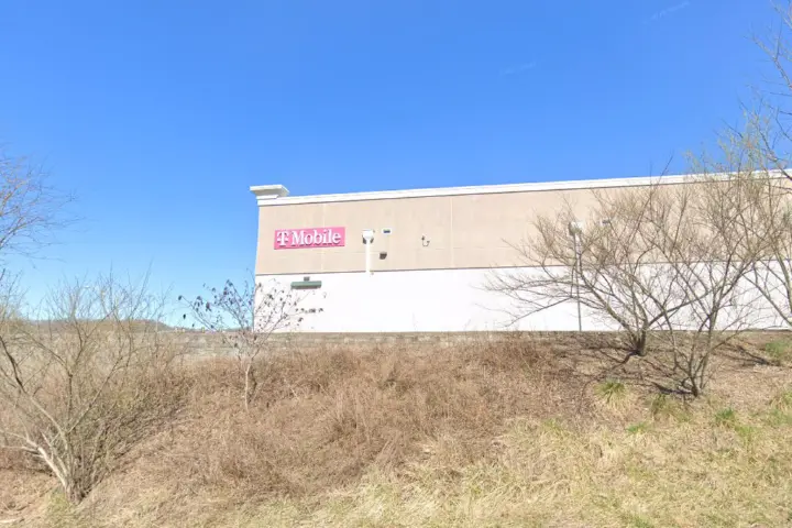 T-Mobile Hathorne & Commonwealth