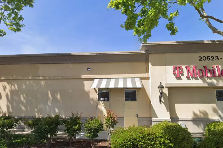 T-Mobile Hesperian & A St