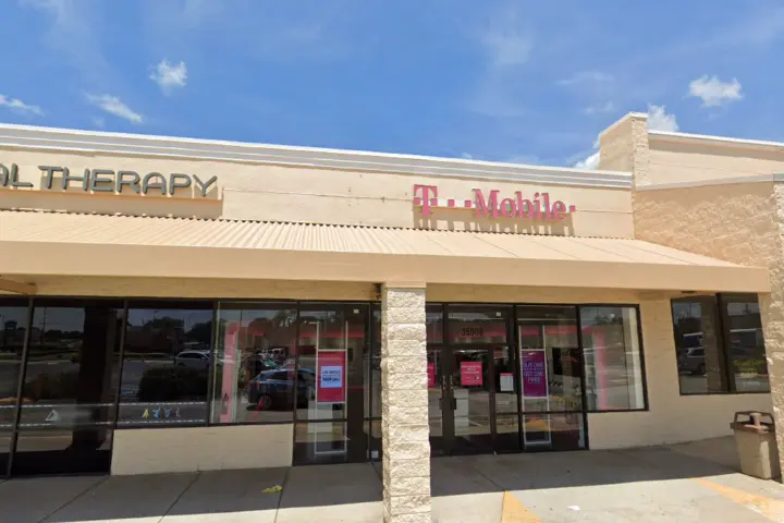 T-Mobile Hwy 27 & Glen Este Blvd
