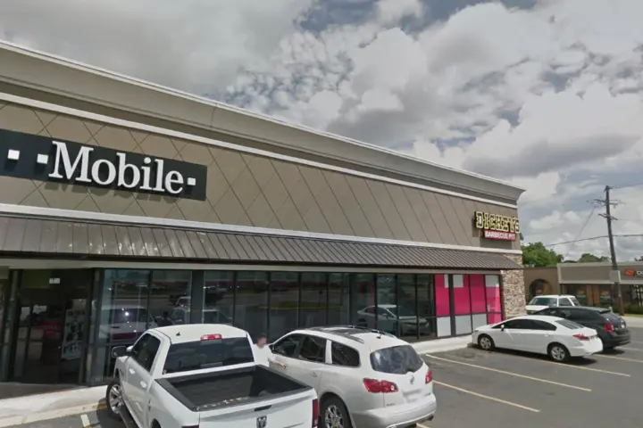 T-Mobile Hwy 365 & US 69