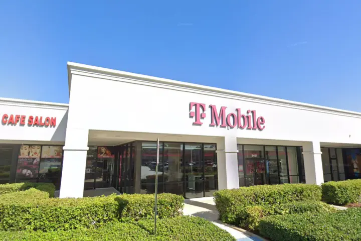 T-Mobile Hwy 441 & Atlantic