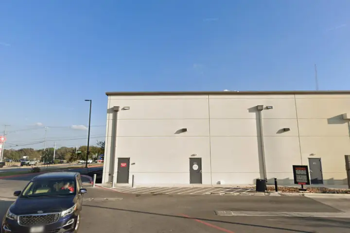 T-Mobile Hwy 46 & Loop 337