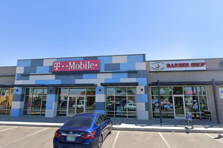 T-Mobile Hwy 528 & Ellison