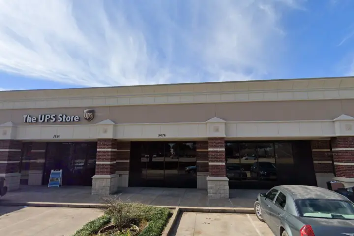 T-Mobile Hwy 6 & Riverstone