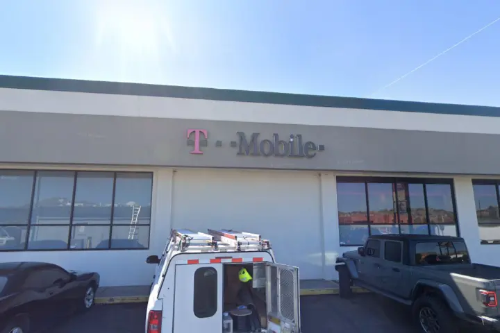T-Mobile I-19 & Mariposa