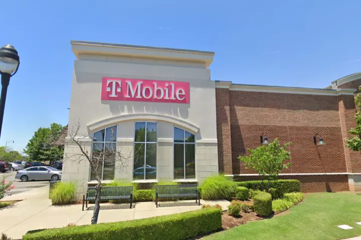 T-Mobile I-40 & Air Depot