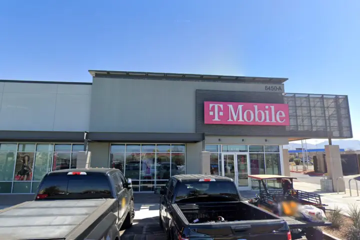 T-Mobile I10 & Paseo Del Norte