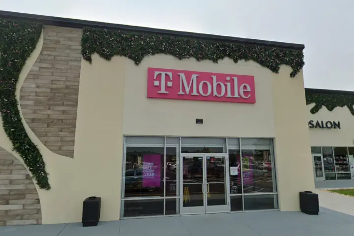 T-Mobile ITC Crossing South