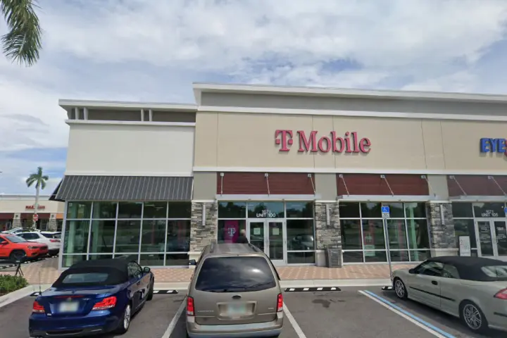 T-Mobile Jacaranda Plaza