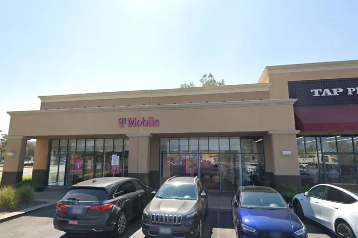 T-Mobile Johnson Dr & Owens Dr