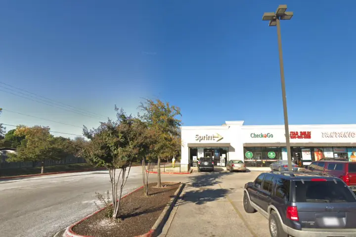 T-Mobile Junction Hwy & E Sunset Dr