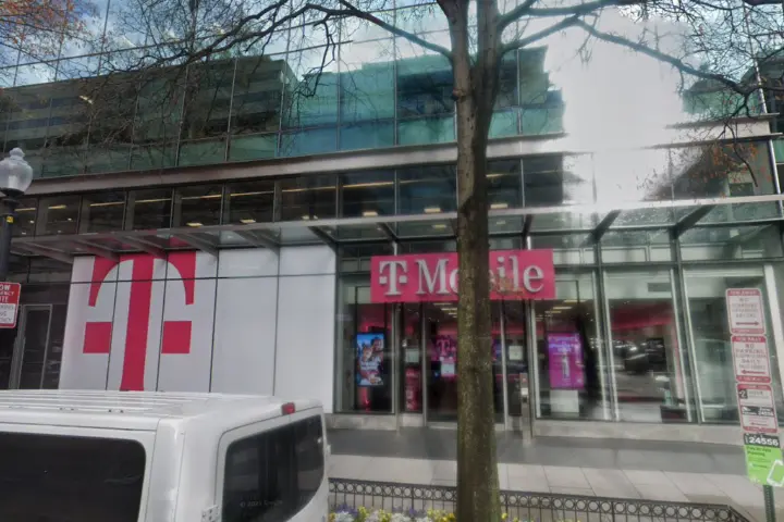 T-Mobile K Street NW & 18th