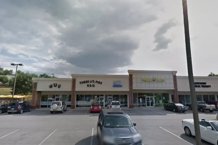 T-Mobile Kingston Dr & Commons Pkwy