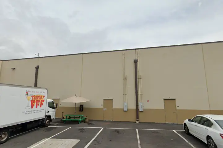 T-Mobile Kona Commons