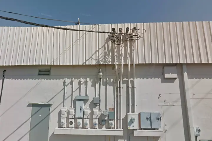 T-Mobile Leopard St & Hearn Rd