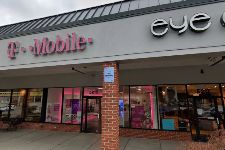 T-Mobile Library Rd & Baptist Rd