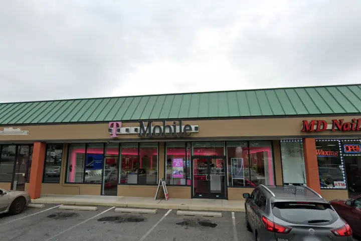 T-Mobile MacDade & Oak