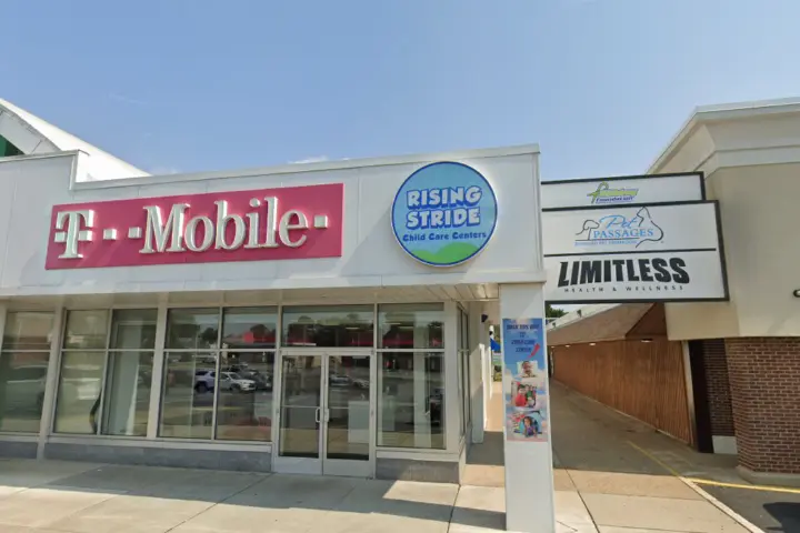 T-Mobile Macdade Blvd & Fairview Rd