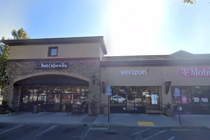 T-Mobile Madison and Hazel Ave